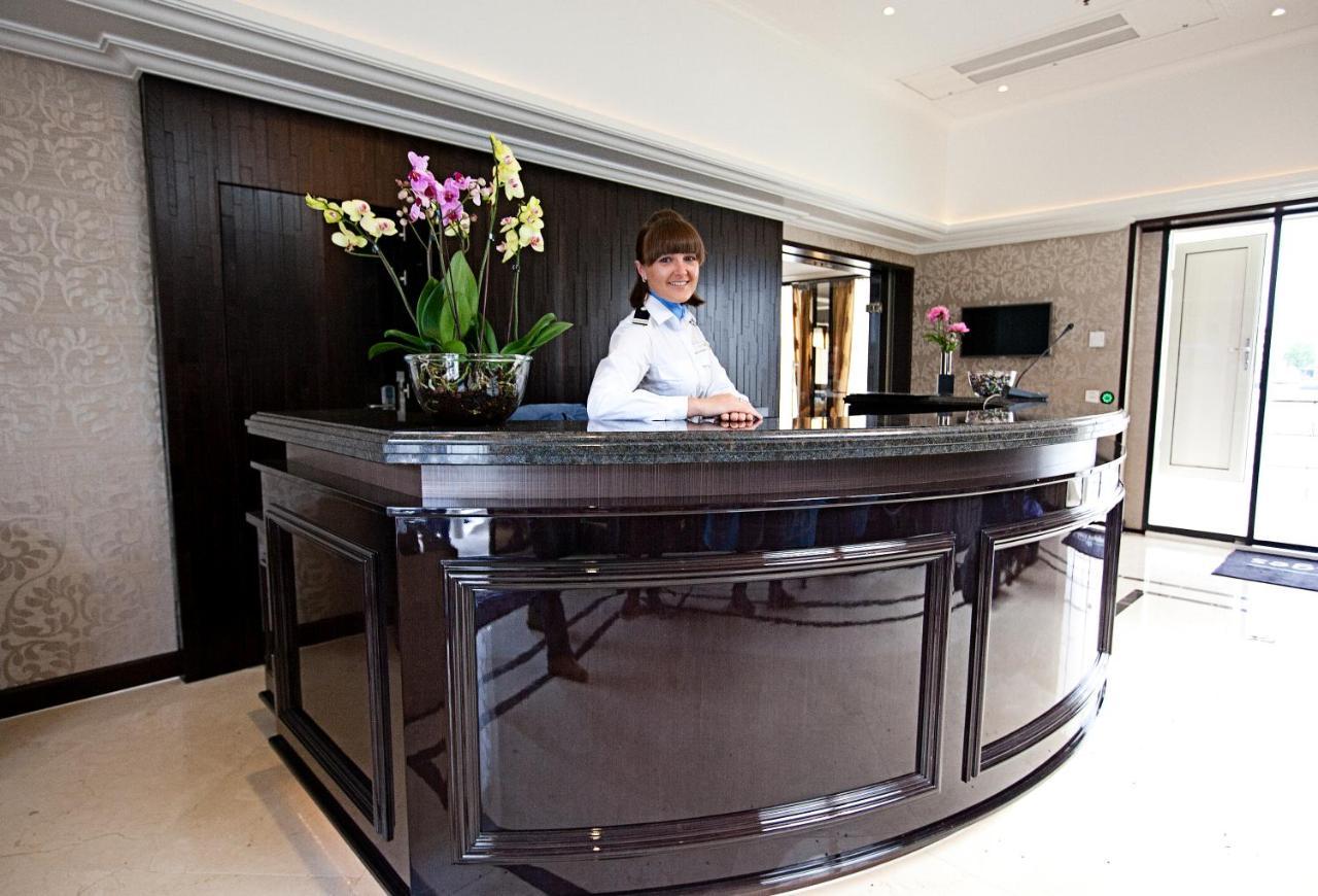 Select Ms Charles Dickens - Frankfurt Hotel Frankfurt am Main Kültér fotó